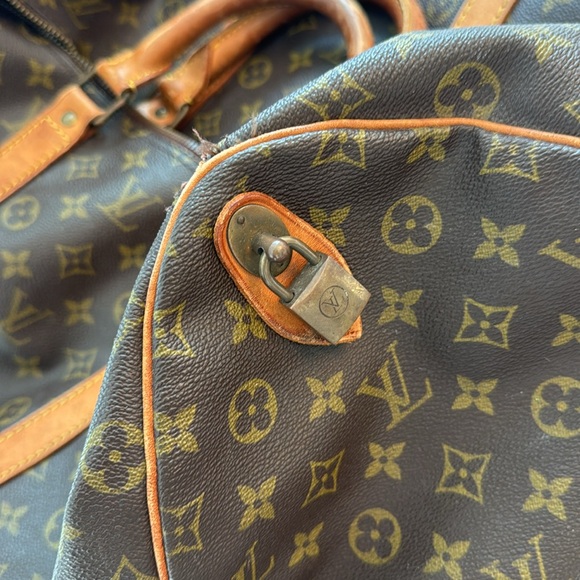 Louis Vuitton Keepall Bandouliere 55 - Picture 3 of 11